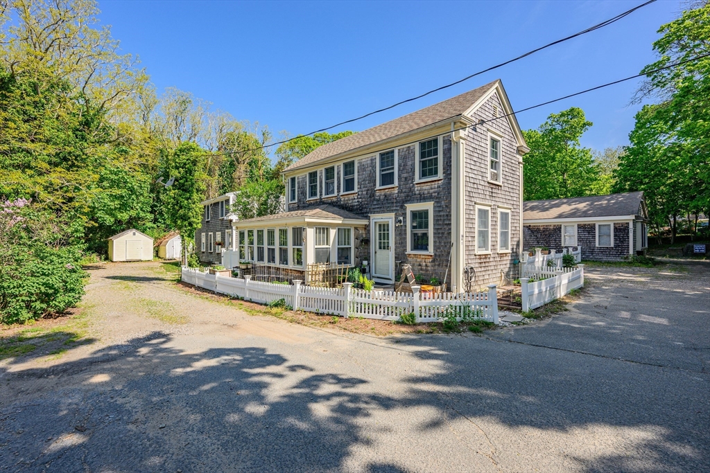 88 Route 6A Orleans, MA 02653 - Photo 16 of 27