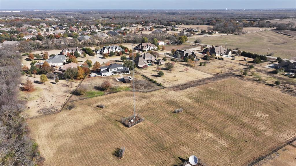 492 West Forest Grove Road Lucas, TX 75002 - Photo 5 of 11 Custom homes surround the area.
