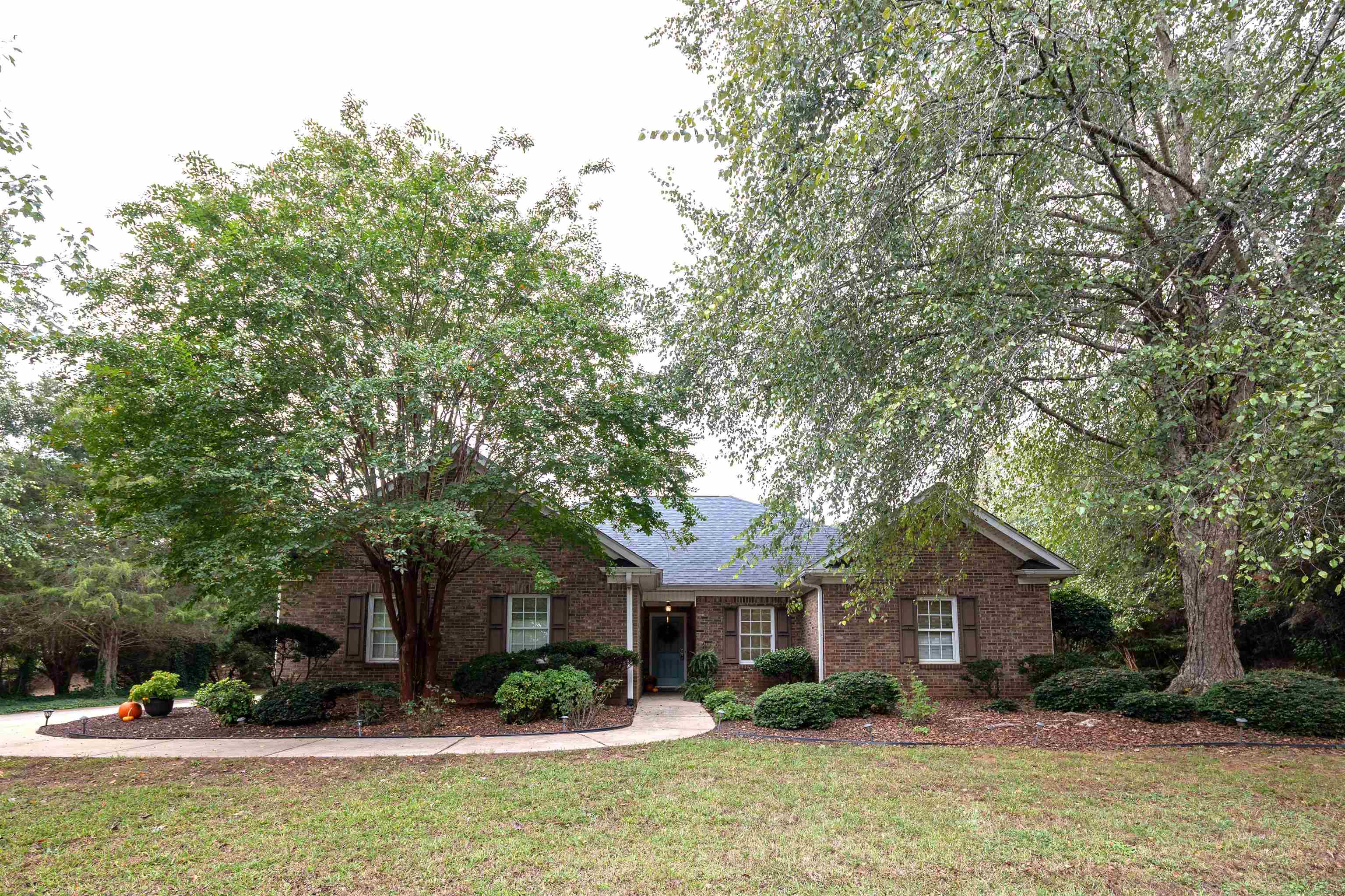 516 South Pond View Drive Duncan, SC 29334 - Photo 2 of 25