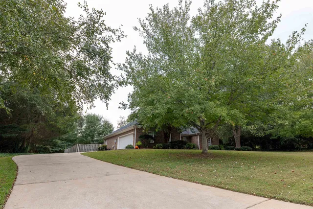 $285,000 | 516 South Pond View Drive, Duncan, SC 29334