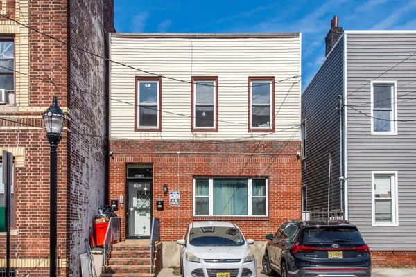 $2,850 | 2903 Central Avenue, Unit 2, Union City, NJ 07087