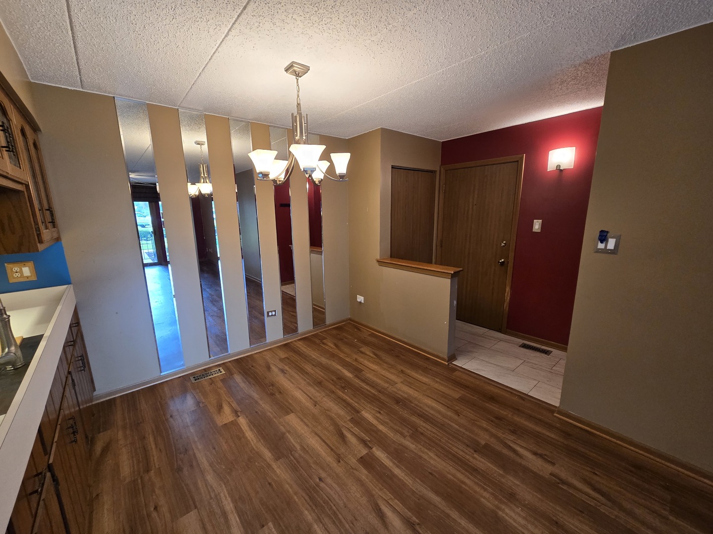 10512 Ridge Cove Drive, Unit 13C Chicago Ridge, IL 60415 - Photo 8 of 23 Gallery Image 8