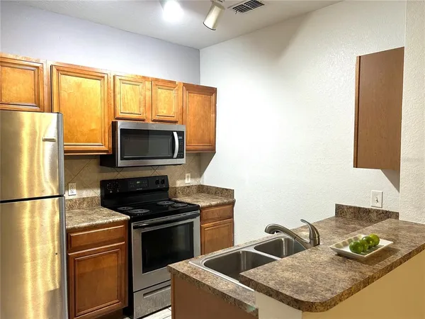 $1,400 | 6137 Metrowest Boulevard, Unit 307, Orlando, FL 32835