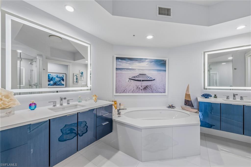 1065 Borghese Lane, Unit 1503 Naples, FL 34114 - Photo 16 of 32 Primary Bathroom