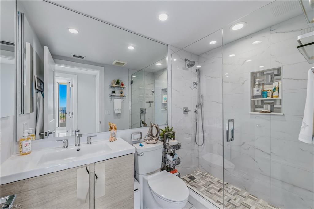 1065 Borghese Lane, Unit 1503 Naples, FL 34114 - Photo 22 of 32 Guest Bathroom