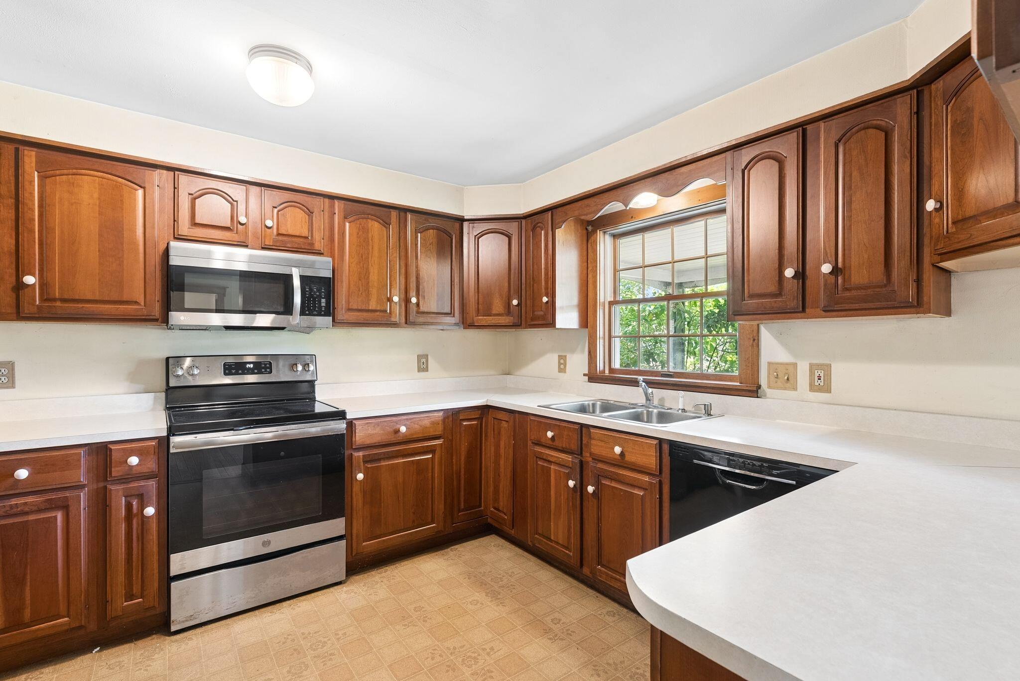 286 Goose Rocks Road Kennebunkport, ME 04046 - Photo 14 of 28 286 Goose Rocks Rd, Kennebunkport