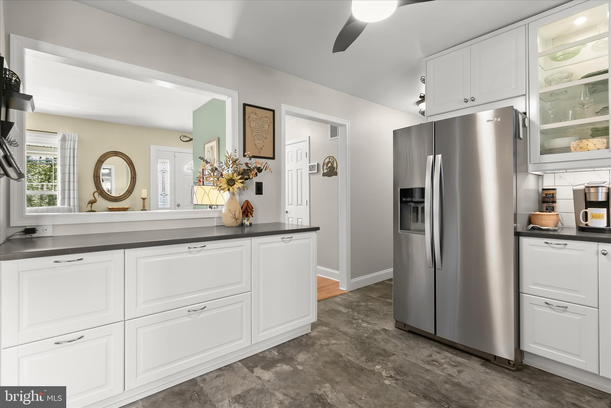 604 231st Street Pasadena, MD 21122 - Photo 4 of 39 Kitchen