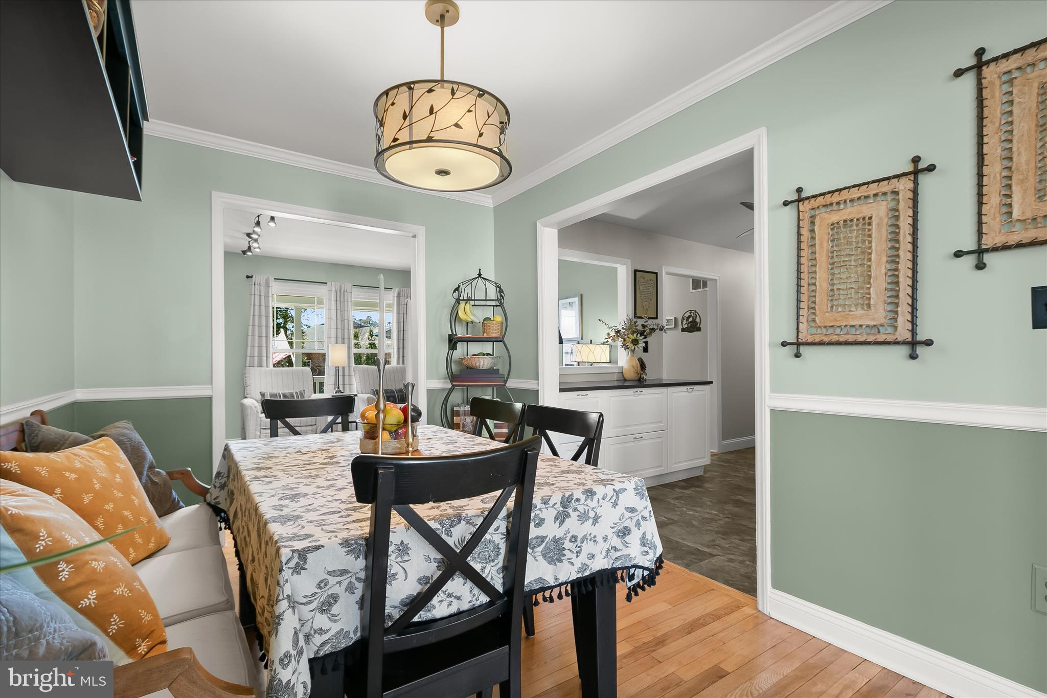 604 231st Street Pasadena, MD 21122 - Photo 10 of 39 Dining Room