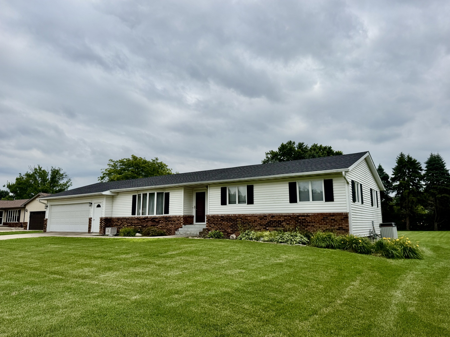 25445 Indian Ridge Road Sterling, IL 61081 - Photo 34 of 35