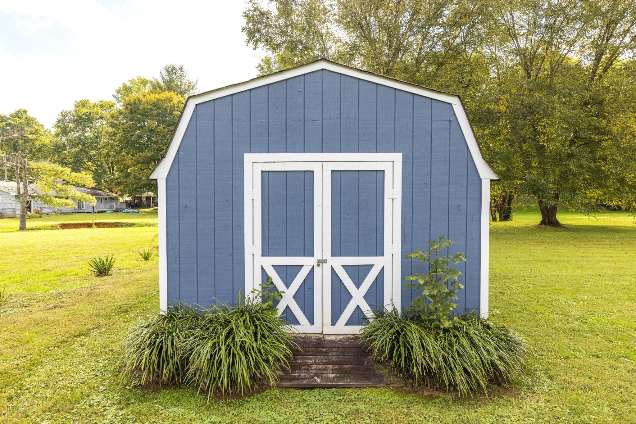 2903 Antioch Road Johnson City, TN 37604 - Photo 34 of 46 Storage shed