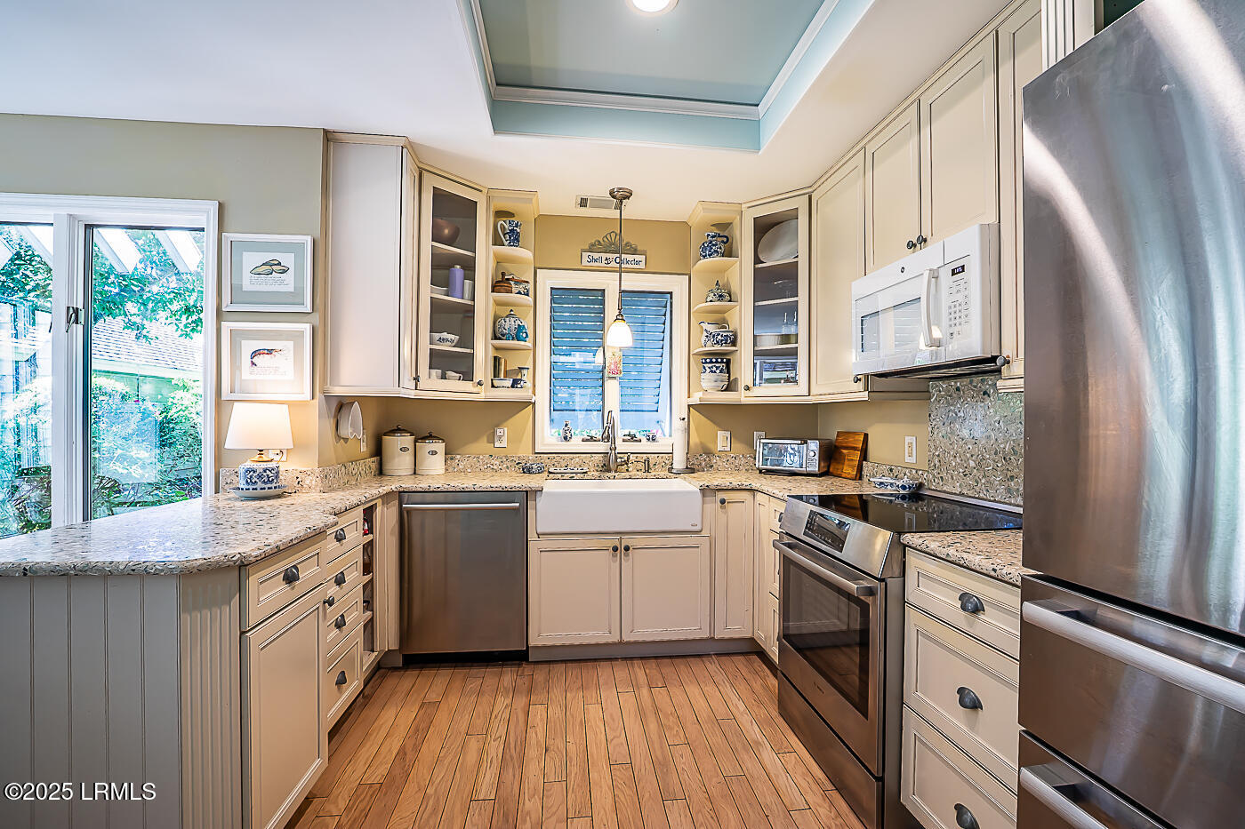 633 South Reeve Road St. Helena Island, SC 29920 - Photo 20 of 57 21 Kitchen