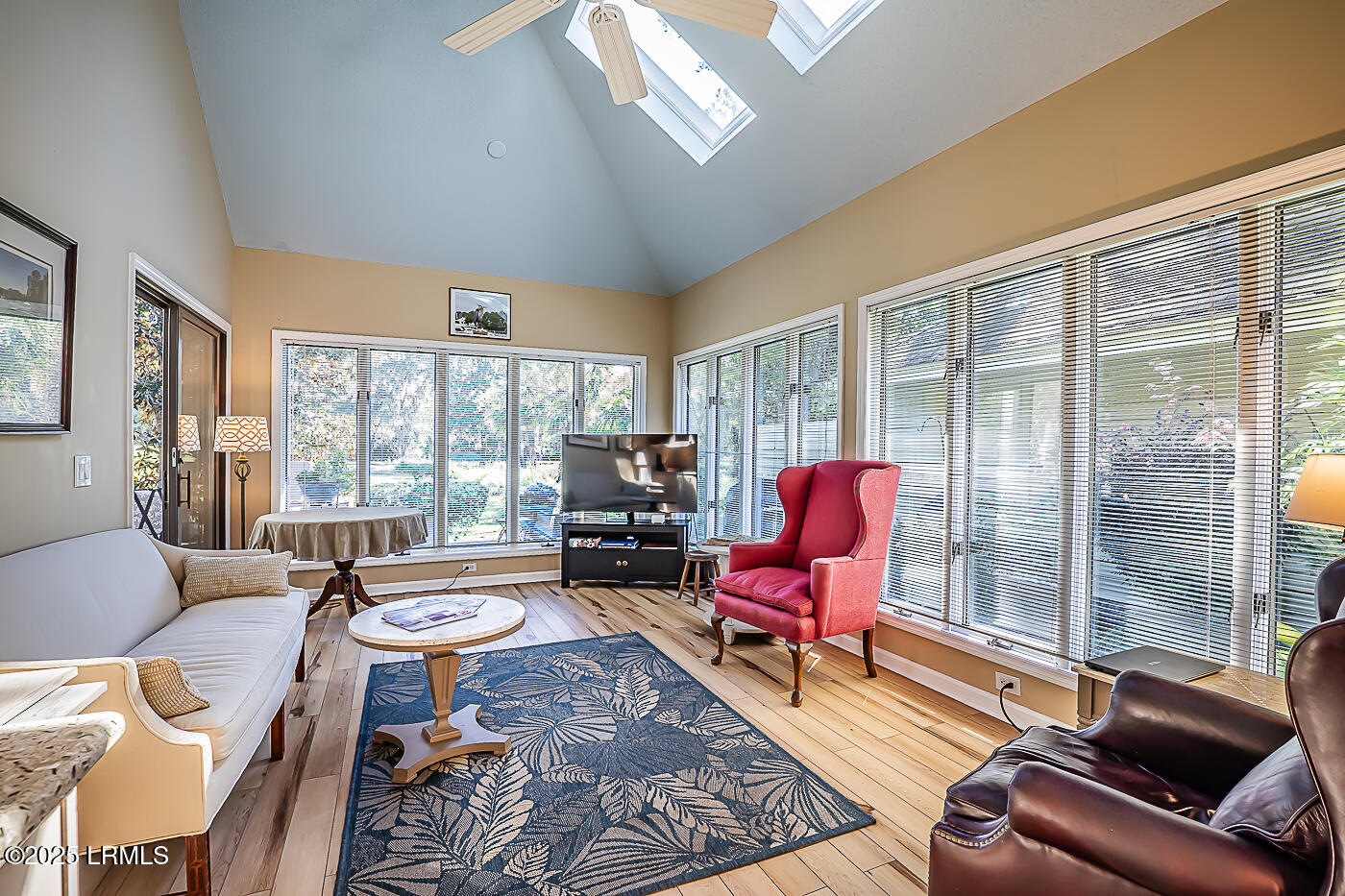 633 South Reeve Road St. Helena Island, SC 29920 - Photo 21 of 57 22 Carolina room