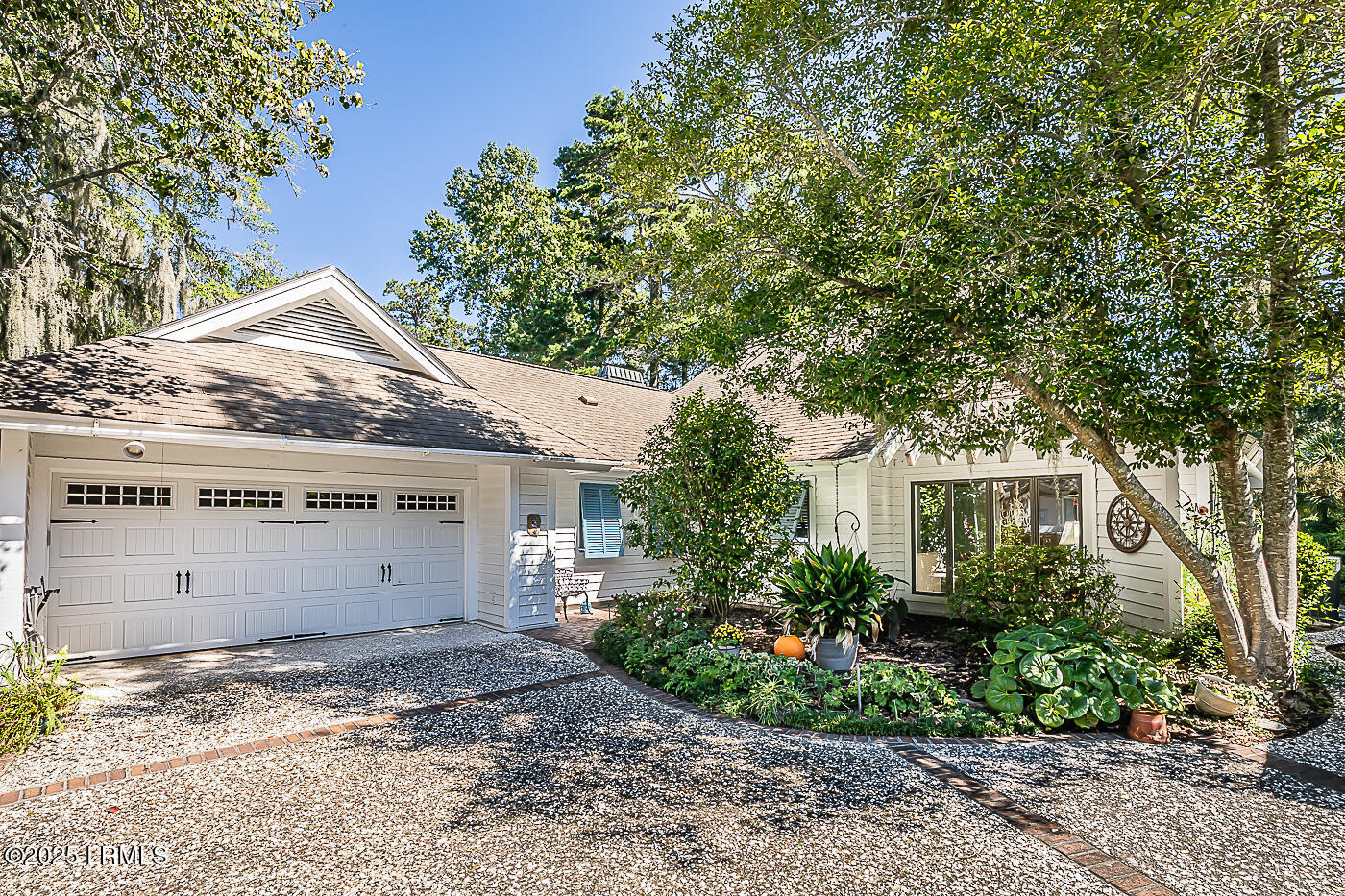 633 South Reeve Road St. Helena Island, SC 29920 - Photo 3 of 57 4 Front