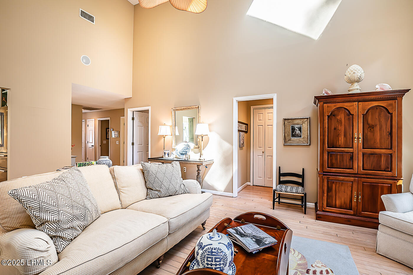 633 South Reeve Road St. Helena Island, SC 29920 - Photo 9 of 57 10 Living room