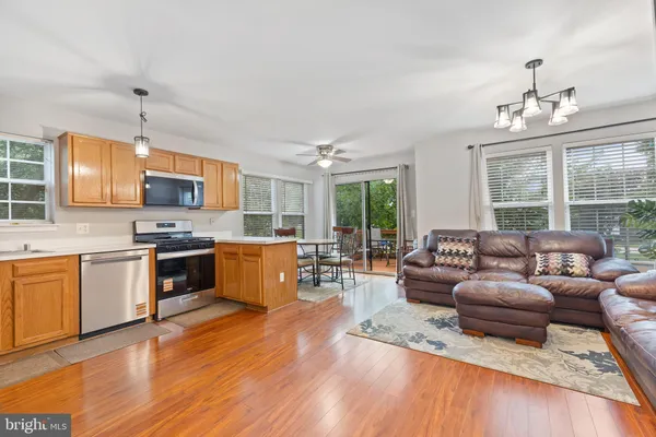 $455,000 | 14836 Winding Loop, Woodbridge, VA 22191