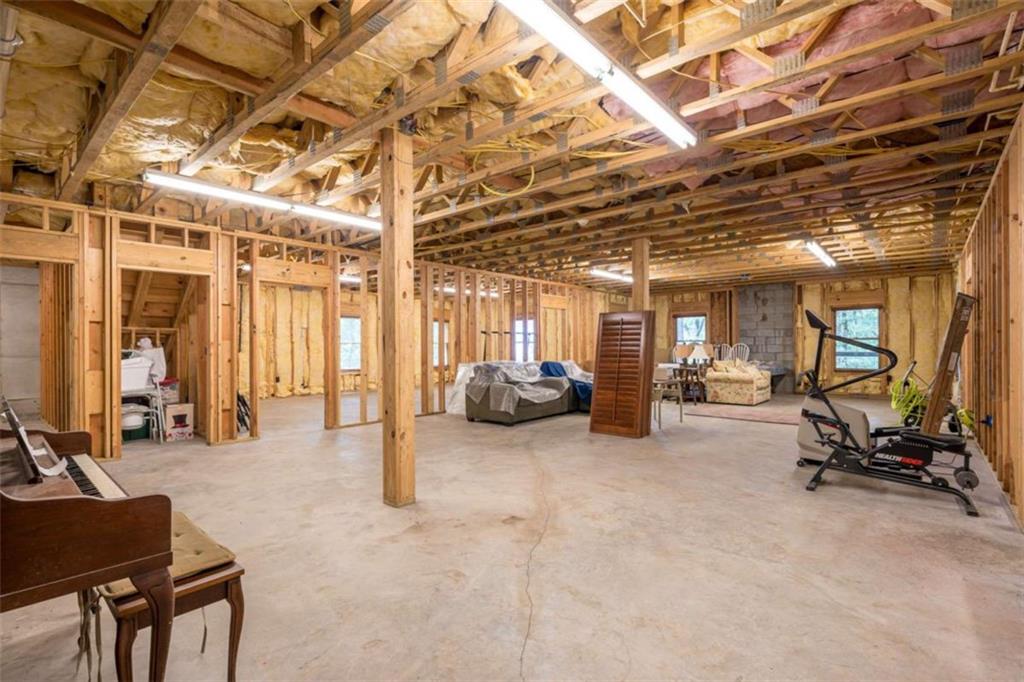 31 High Cliff Road Jasper, GA 30143 - Photo 13 of 23 a view of a room with gym equipment