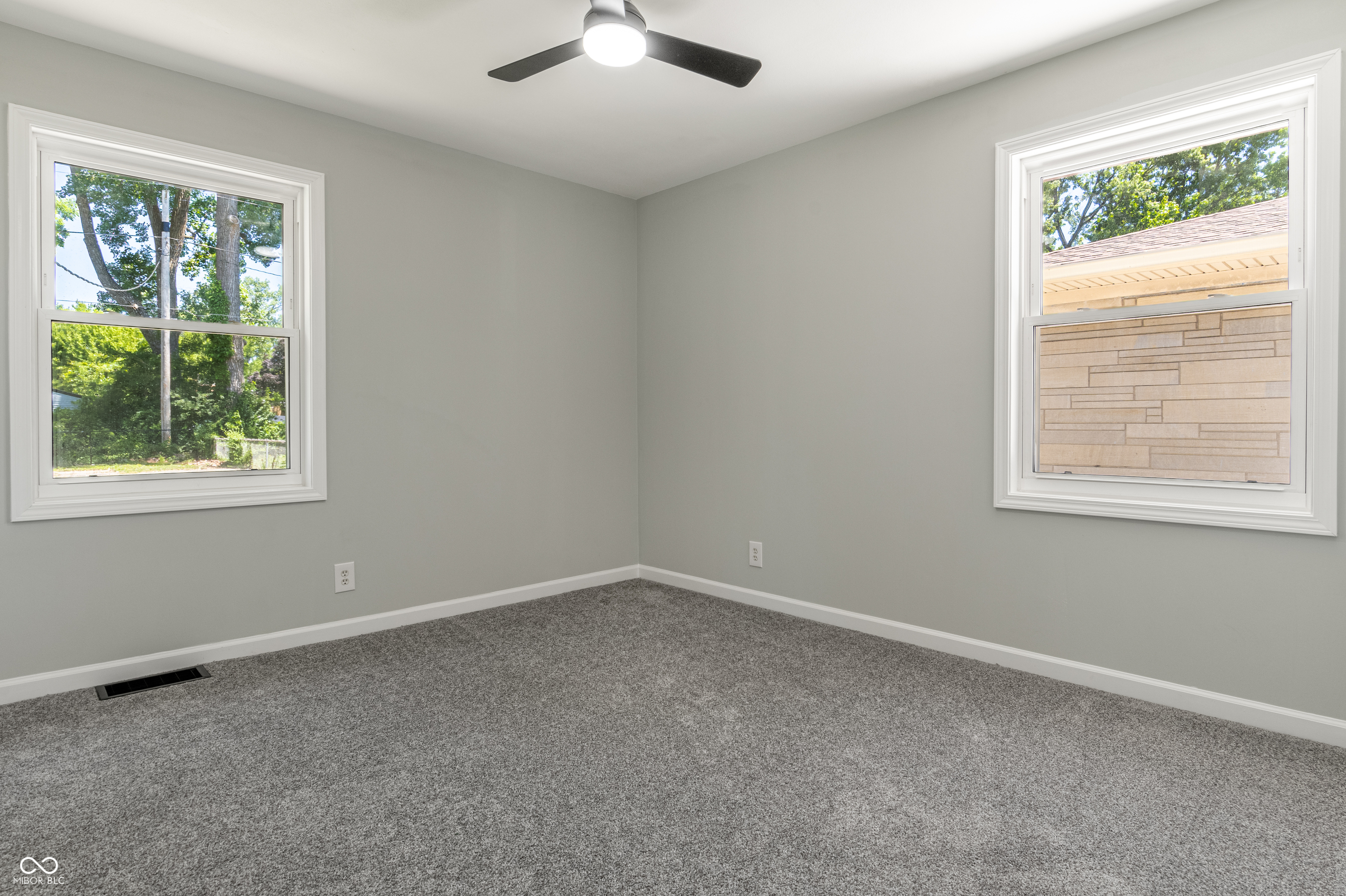 3241 North Riley Avenue Indianapolis, IN 46218 - Photo 9 of 21