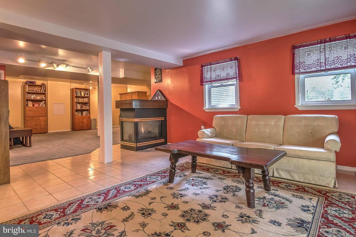 1813 Wilderness Road Lancaster, PA 17603 - Photo 33 of 34 Gallery Image 33