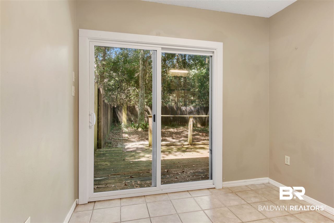954 Dickenson Avenue Mobile, AL 36609 - Photo 10 of 26