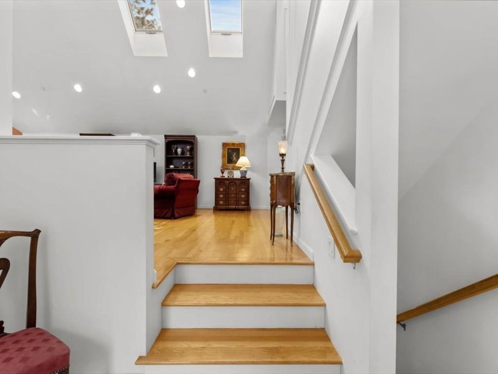 29 Deer Path, Unit 29 Hudson, MA 01749 - Photo 37 of 42 a view of entryway