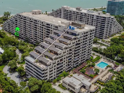$1,200,000 | 251 Crandon Boulevard, Unit 237, Key Biscayne, FL 33149