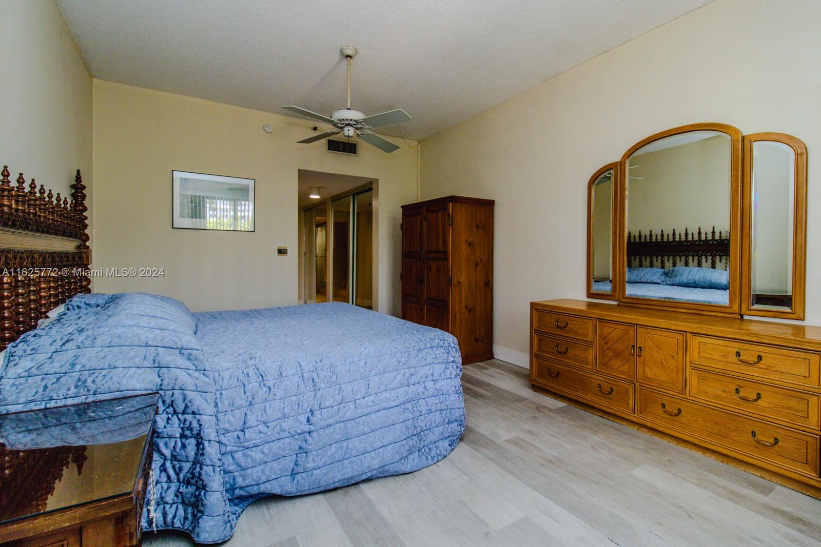 251 Crandon Boulevard, Unit 237 Key Biscayne, FL 33149 - Photo 11 of 24