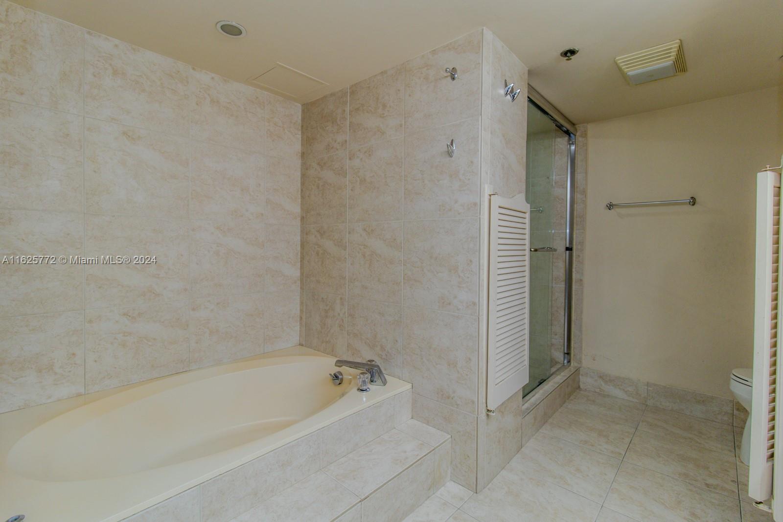 251 Crandon Boulevard, Unit 237 Key Biscayne, FL 33149 - Photo 13 of 24