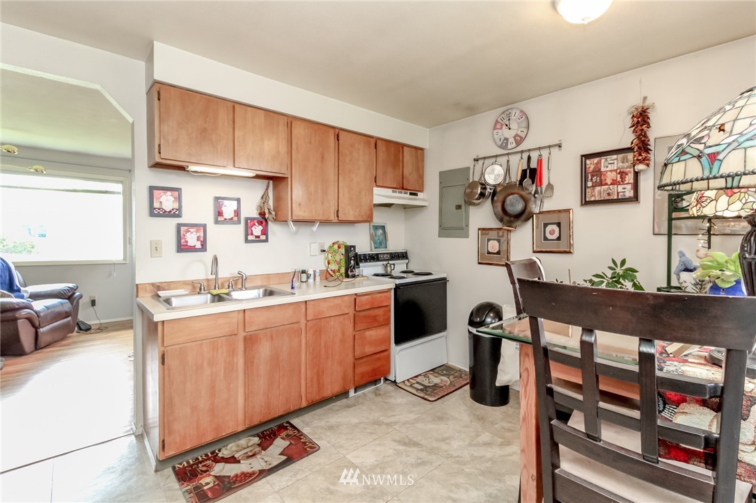 1416 South 7th Street Renton, WA 98057 - Photo 6 of 22 Gallery Image 6