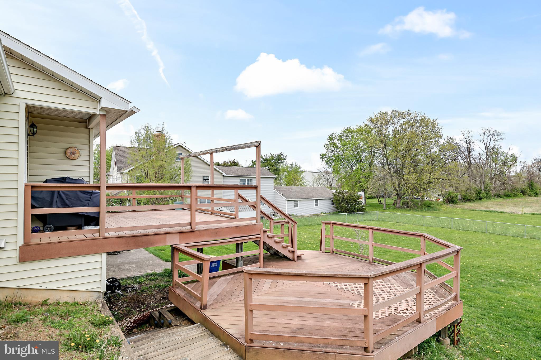 260 North Locust Point Road Mechanicsburg, PA 17050 - Photo 25 of 28 Gallery Image 25