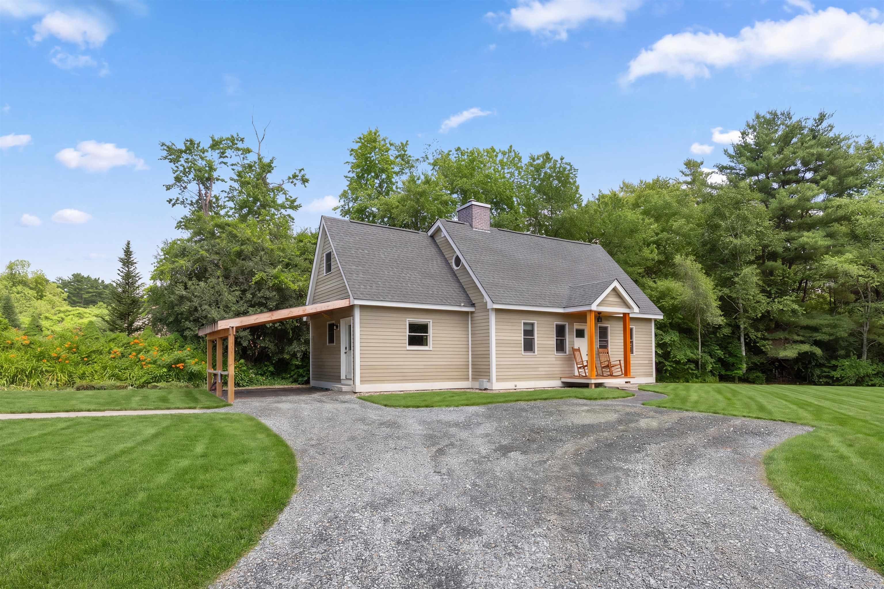 1662 Latham Road Thetford, VT 05043 - Photo 4 of 60