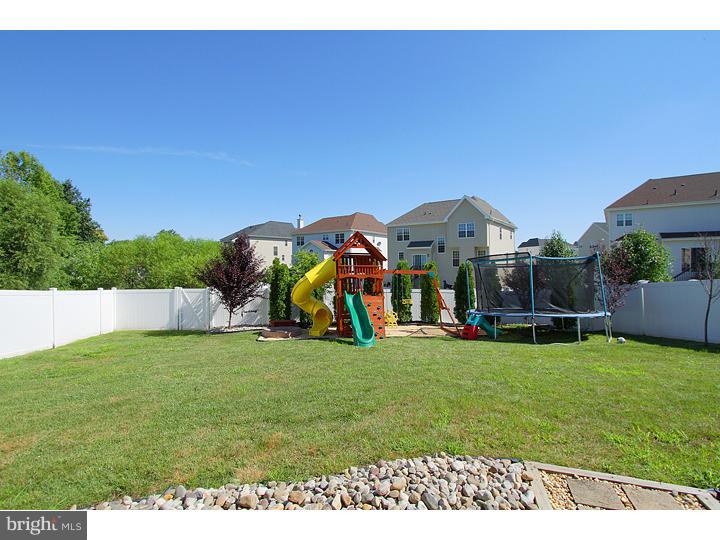 911 Denston Road Thorofare, NJ 08086 - Photo 17 of 17 Back Yard