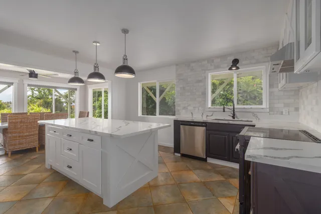 $775,000 | 27-571 Kalaoa Camp Road, Papaikou, HI 96781