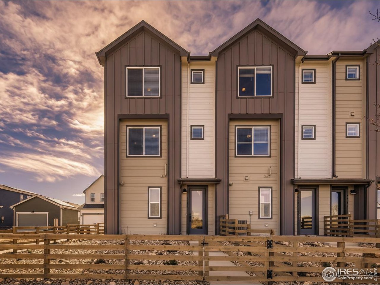 2297 East Suniga Road Fort Collins, CO 80524 - Photo 12 of 27 End unit - fully fenced