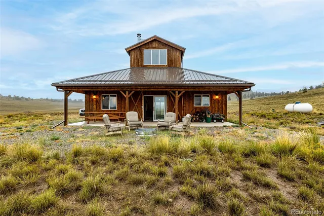a view of a house with pool