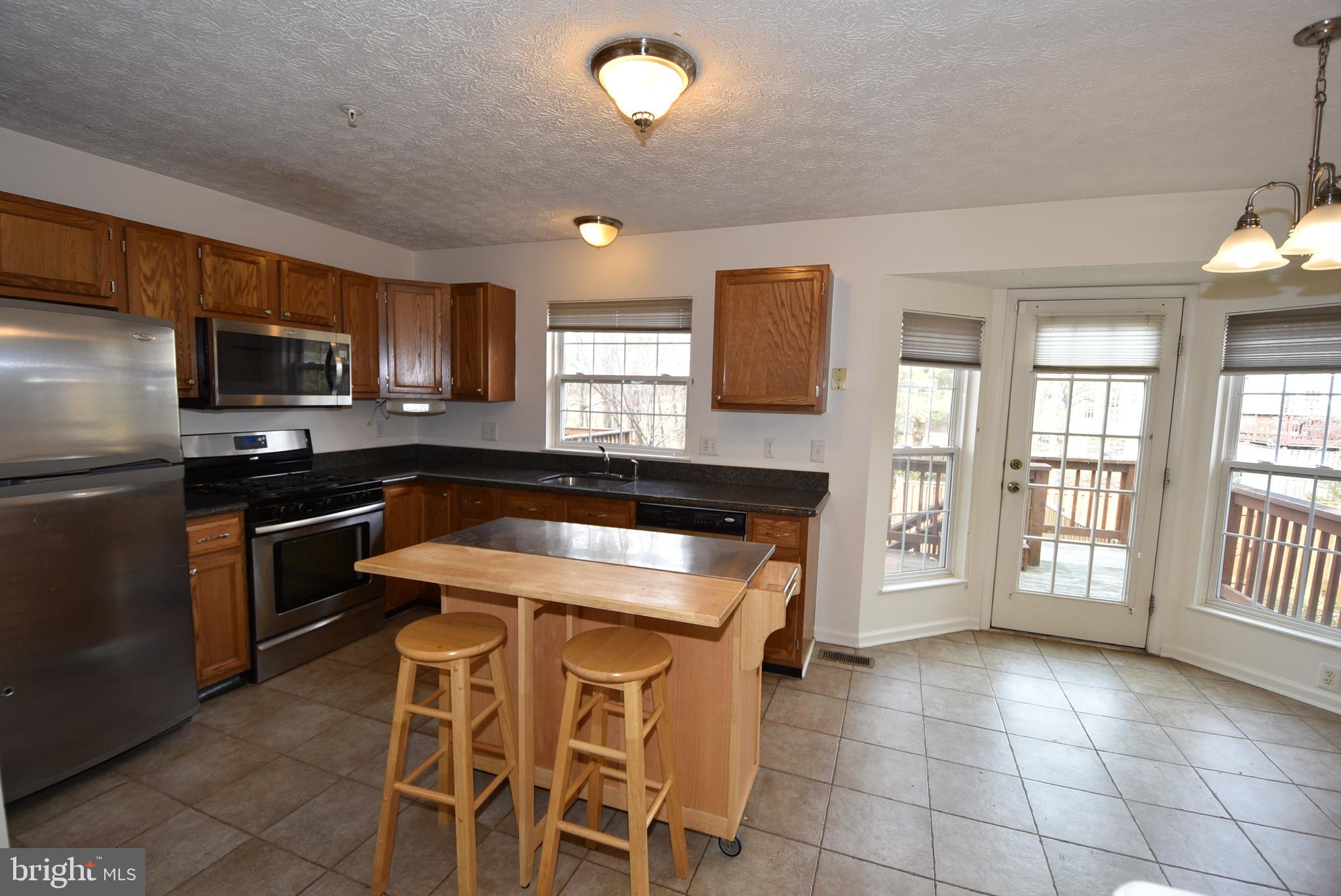 706 Summer Ridge Court Odenton, MD 21113 - Photo 10 of 53 Stainless steel appliances