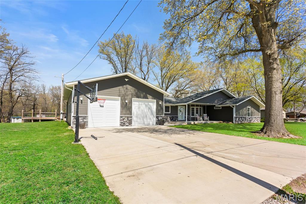13805 Kayser Road Highland, IL 62249 - Photo 8 of 45