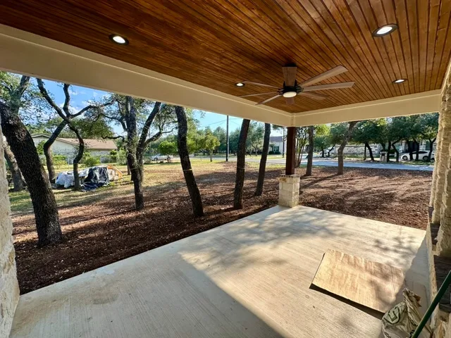 a view of utility room