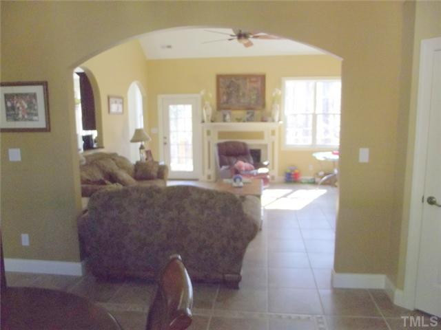 423 Gus Road Durham, NC 27703 - Photo 4 of 10 Den/Family/Great Room