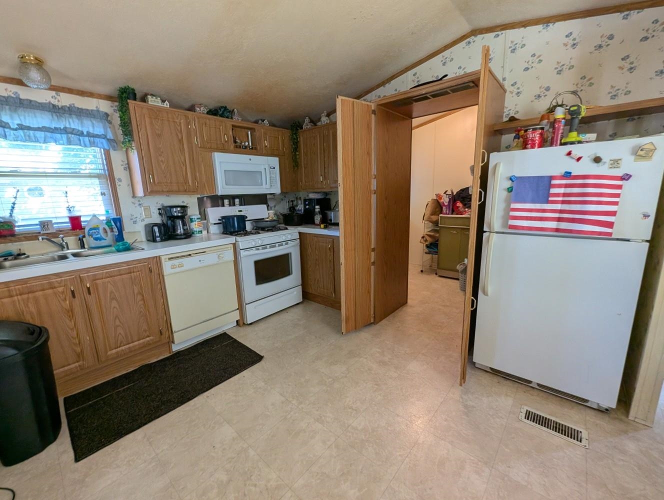 2701 East Main Street, Unit 142 Reedsburg, WI 53959 - Photo 15 of 35