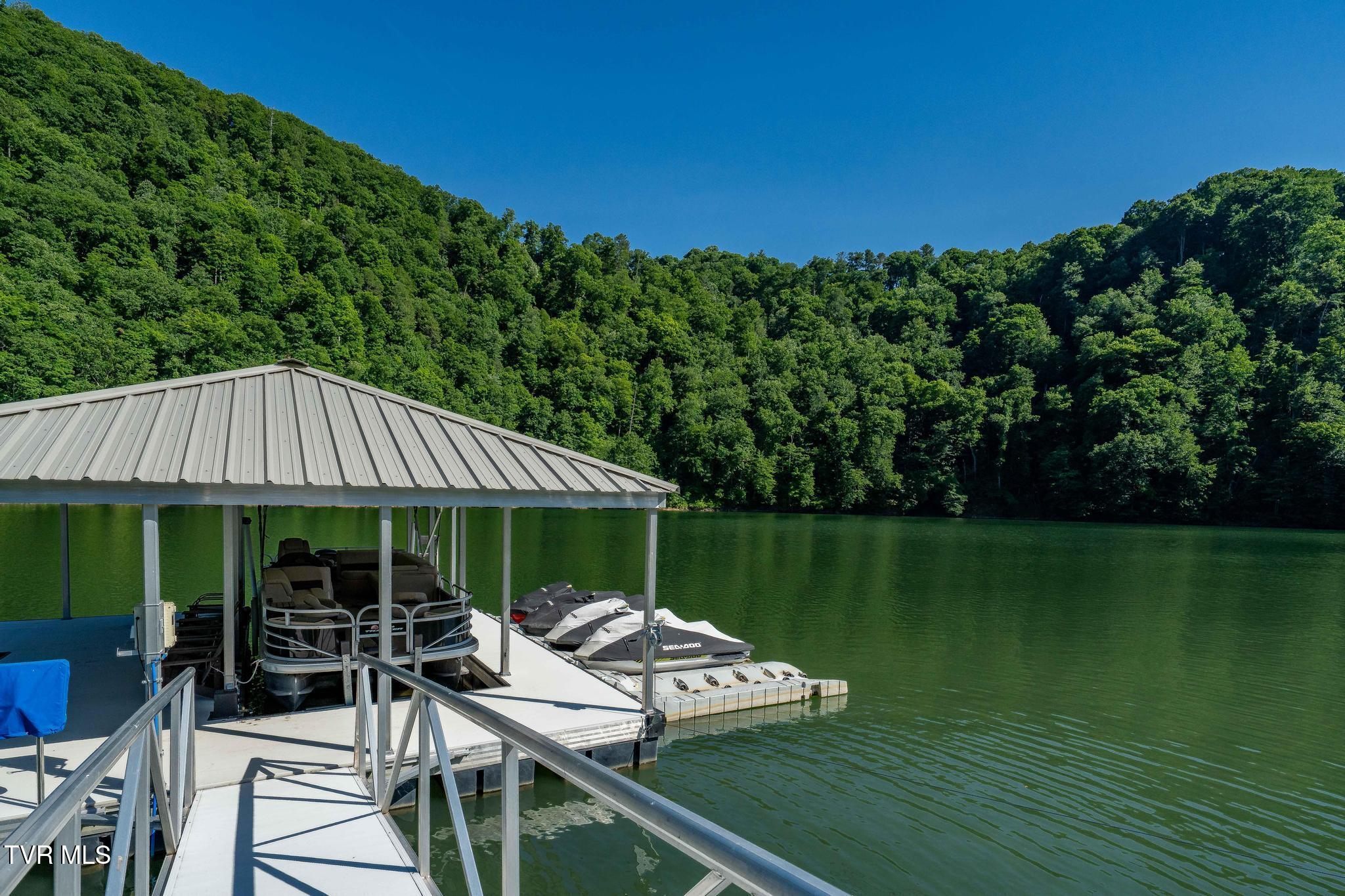 285 Cable Hollow Road Butler, TN 37640 - Photo 59 of 110 285 Cable Hollow Road (81 of 139)
