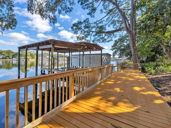 a view of livingroom with furniture and windows