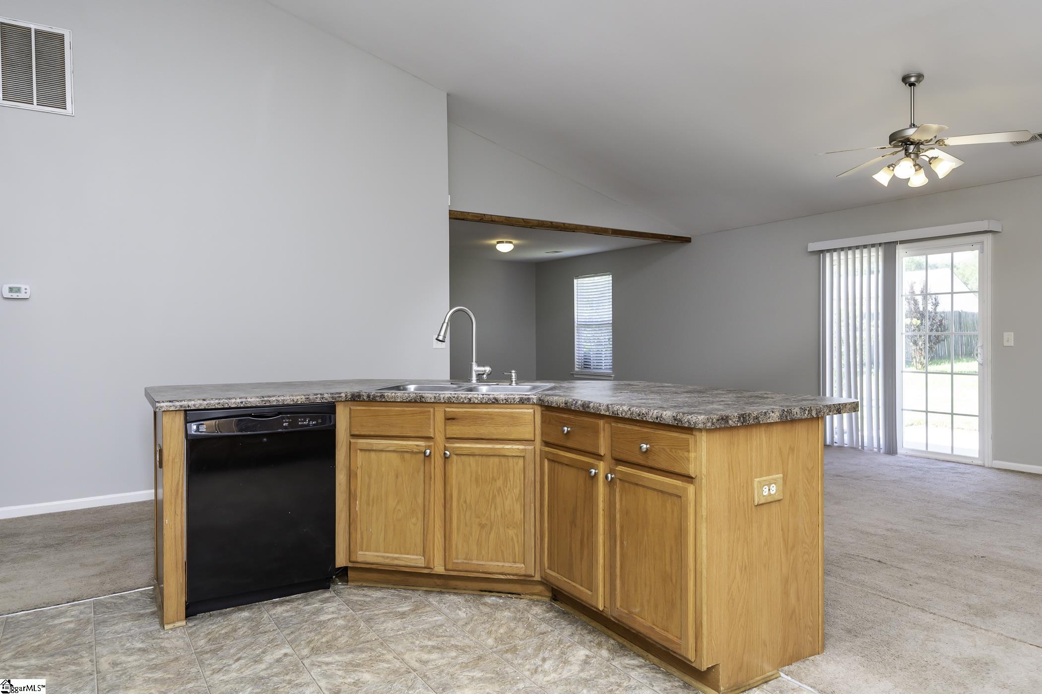 23 Brisbane Drive Fountain Inn, SC 29644 - Photo 9 of 28 Gallery Image 9