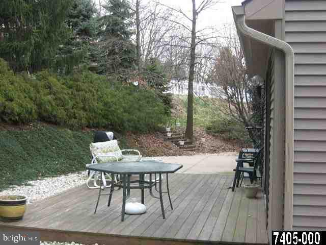 485 Highland Road Red Lion, PA 17356 - Photo 4 of 25 Gallery Image 4