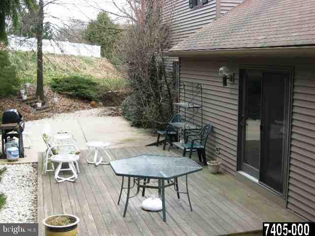 485 Highland Road Red Lion, PA 17356 - Photo 5 of 25 Gallery Image 5