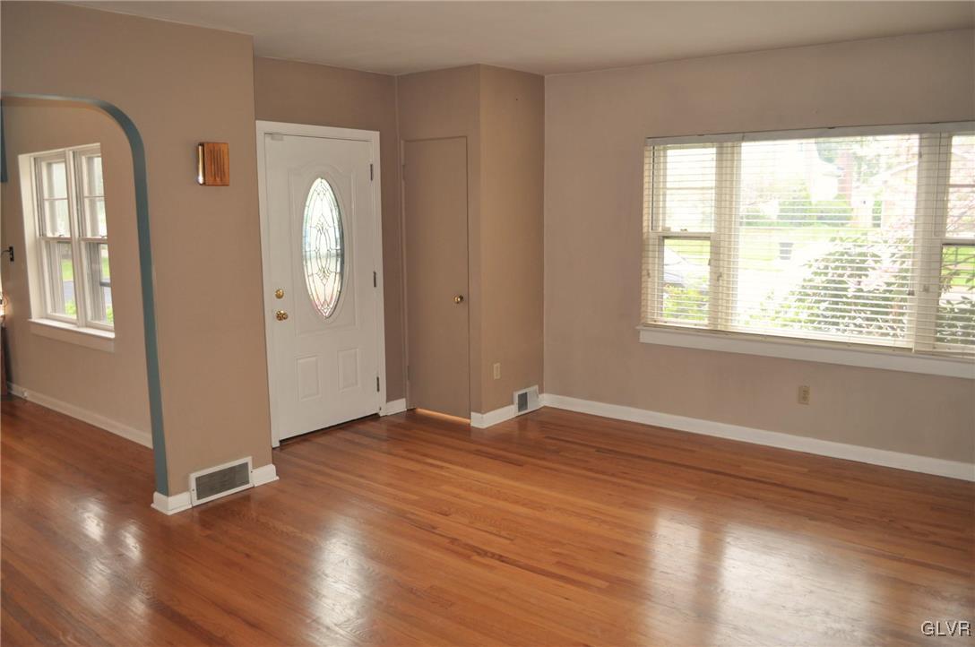 2024 Butztown Road Bethlehem, PA 18017 - Photo 17 of 29 Gallery Image 17