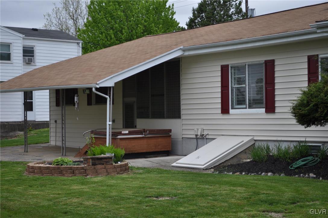 2024 Butztown Road Bethlehem, PA 18017 - Photo 3 of 29 Gallery Image 3