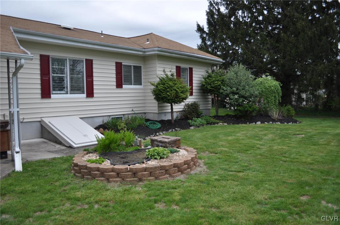 2024 Butztown Road Bethlehem, PA 18017 - Photo 6 of 29 Gallery Image 6