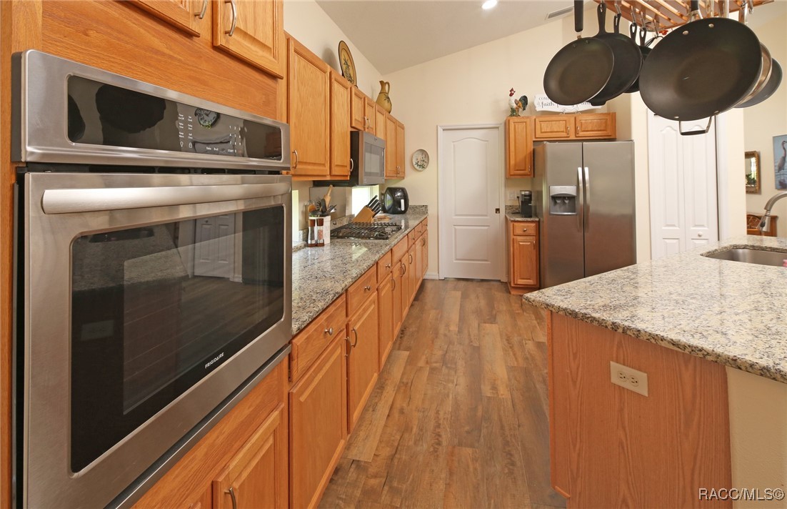 631 West Doerr Path Hernando, FL 34442 - Photo 10 of 48