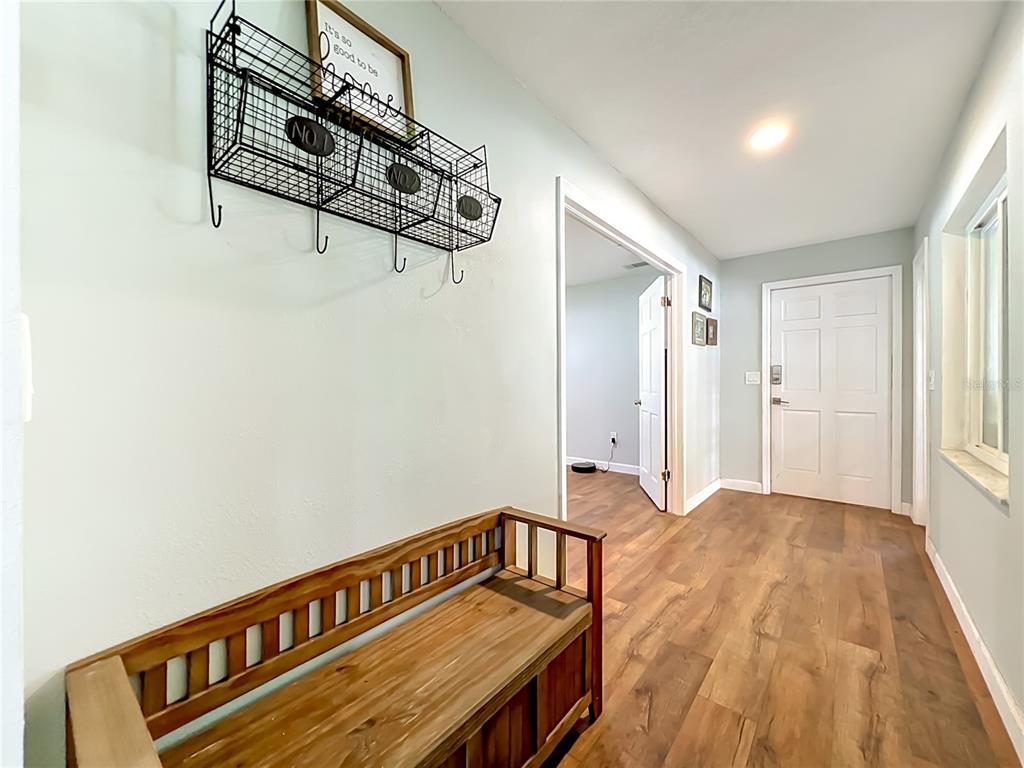 153 Variety Tree Circle Altamonte Springs, FL 32714 - Photo 19 of 44 a view of a hallway with stairs