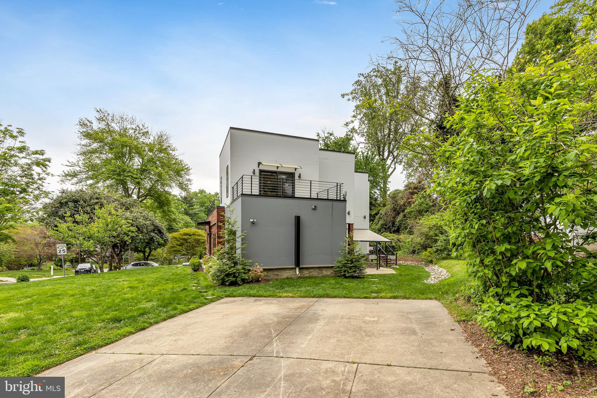 6000 Madawaska Road Bethesda, MD 20816 - Photo 5 of 140 Gallery Image 5